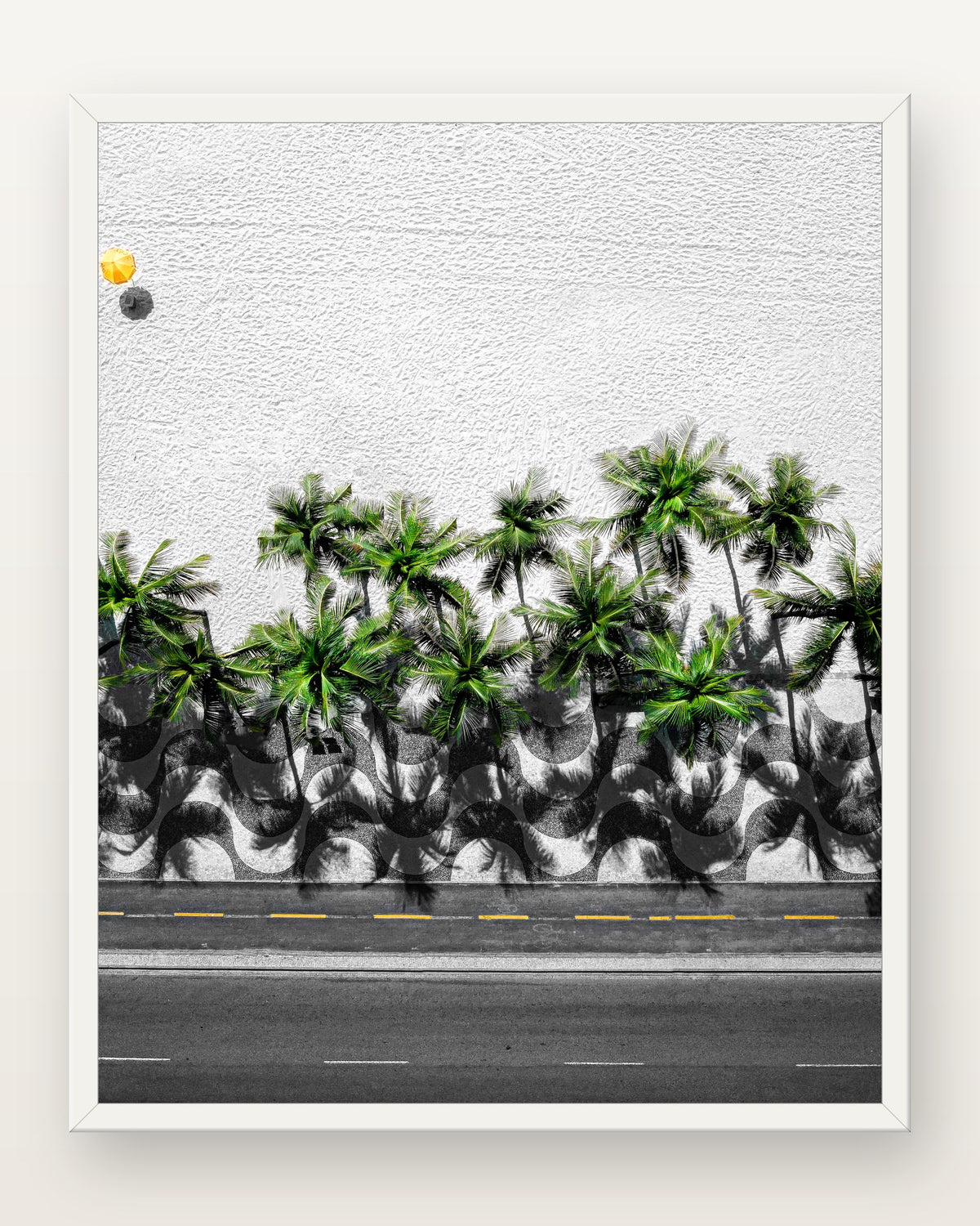 Copacabana I em moldura branca