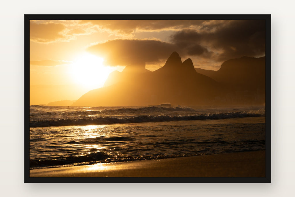 Morro Dois Irmãos IV em moldura preta