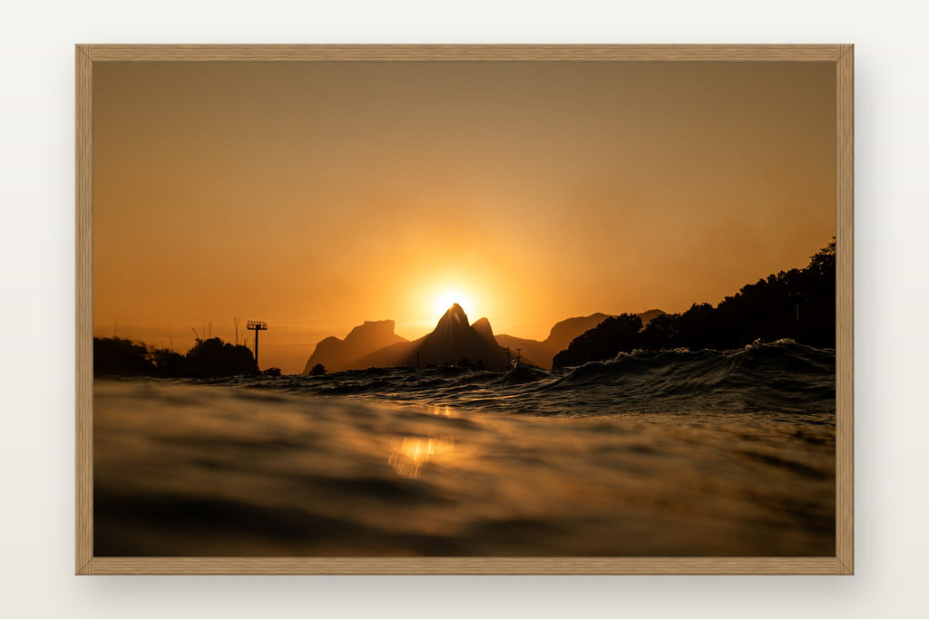 Morro Dois Irmãos V em moldura Freijó