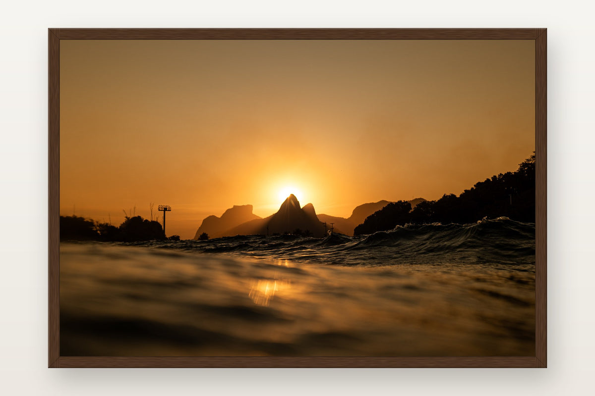 Morro Dois Irmãos V em moldura Imbuia