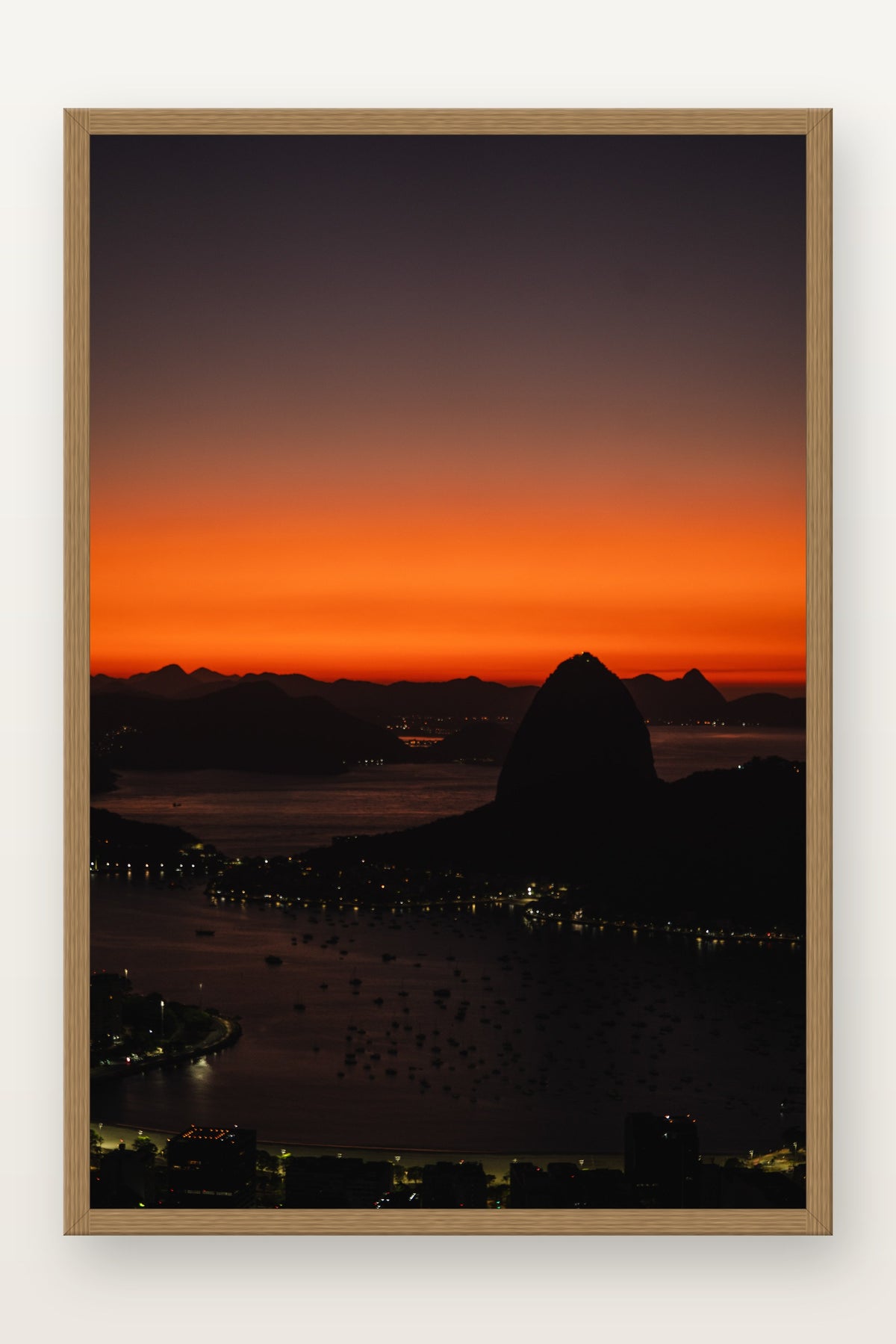 Pão de Açúcar Amanhecer I em moldura Freijó
