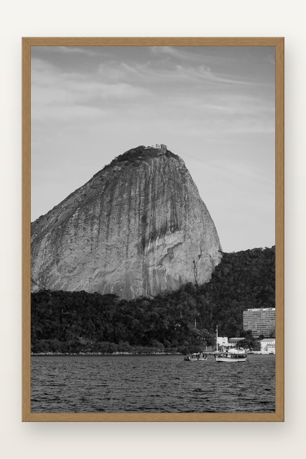 Pão de Açúcar I em moldura Freijó