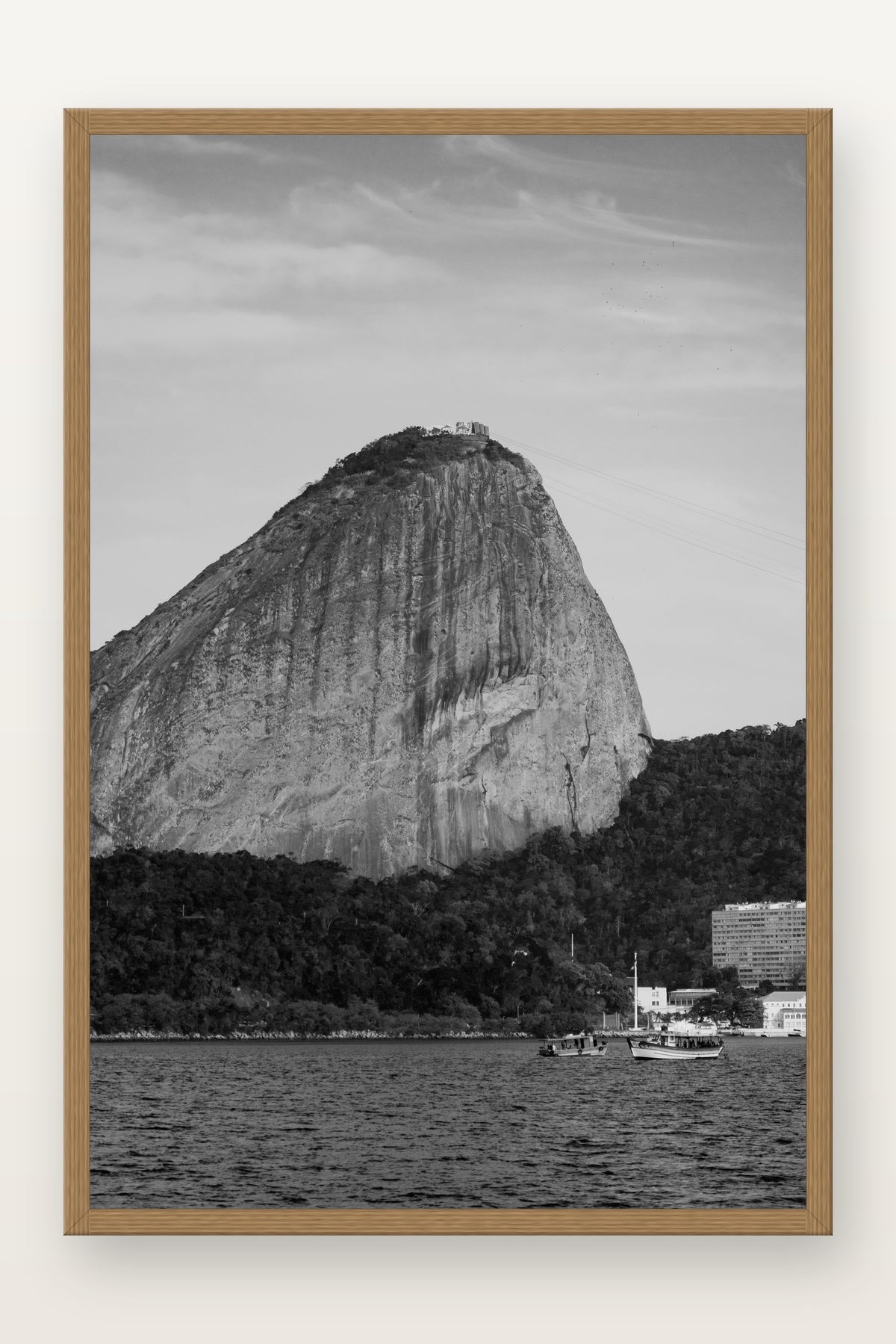 Pão de Açúcar I em moldura Freijó